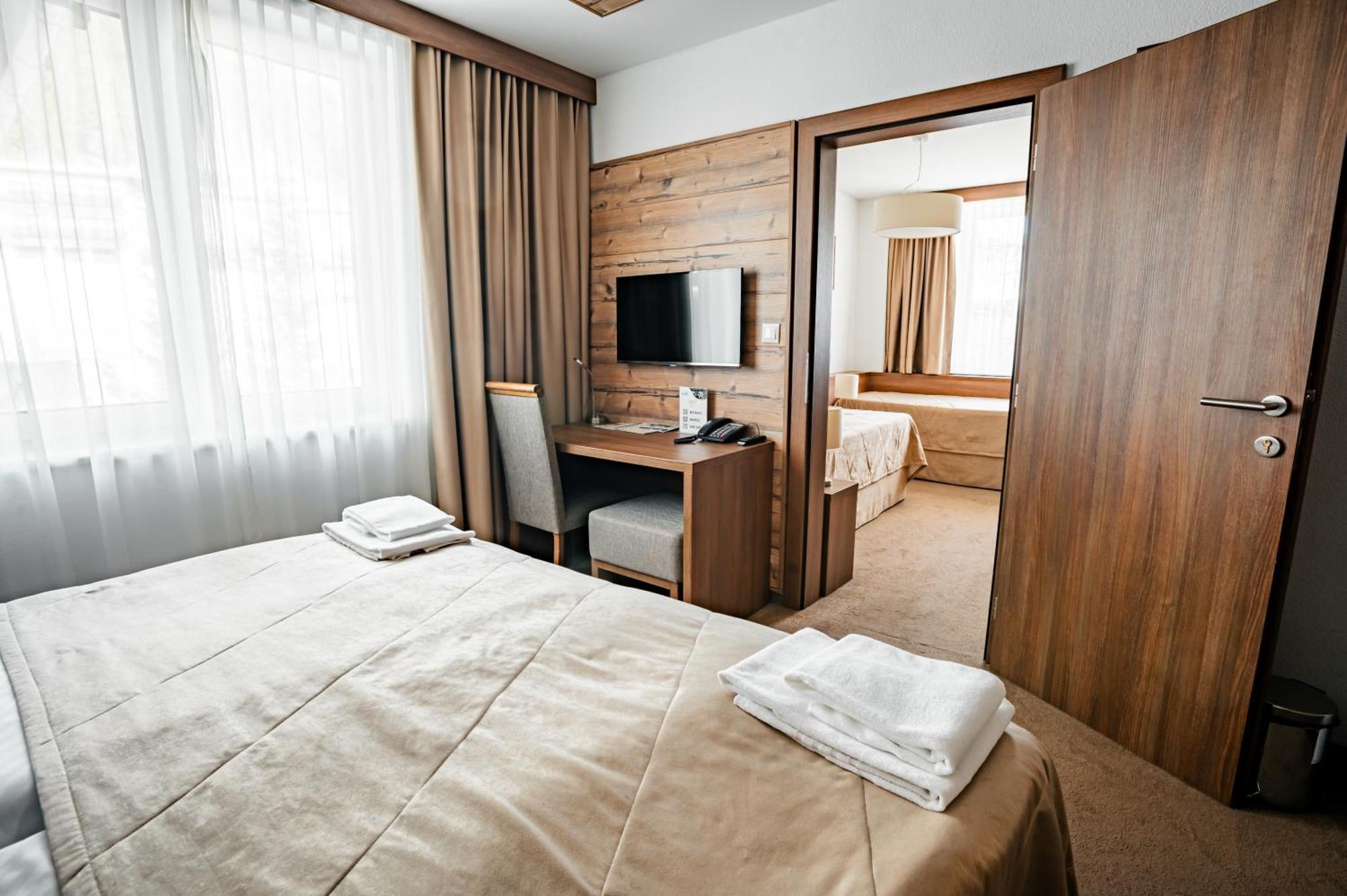 Sport Hotel *** Доновали Екстериор снимка