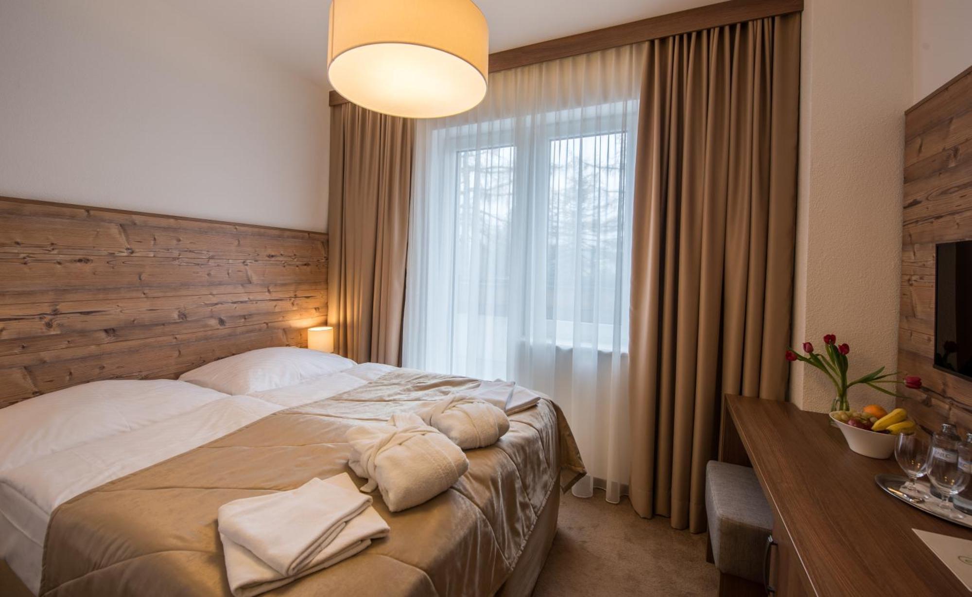 Sport Hotel *** Доновали Екстериор снимка