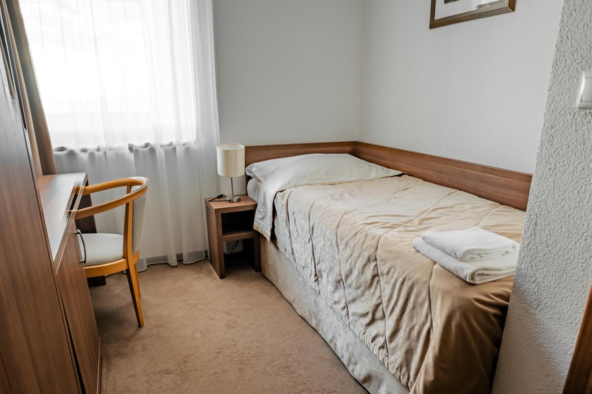 Sport Hotel *** Доновали Екстериор снимка