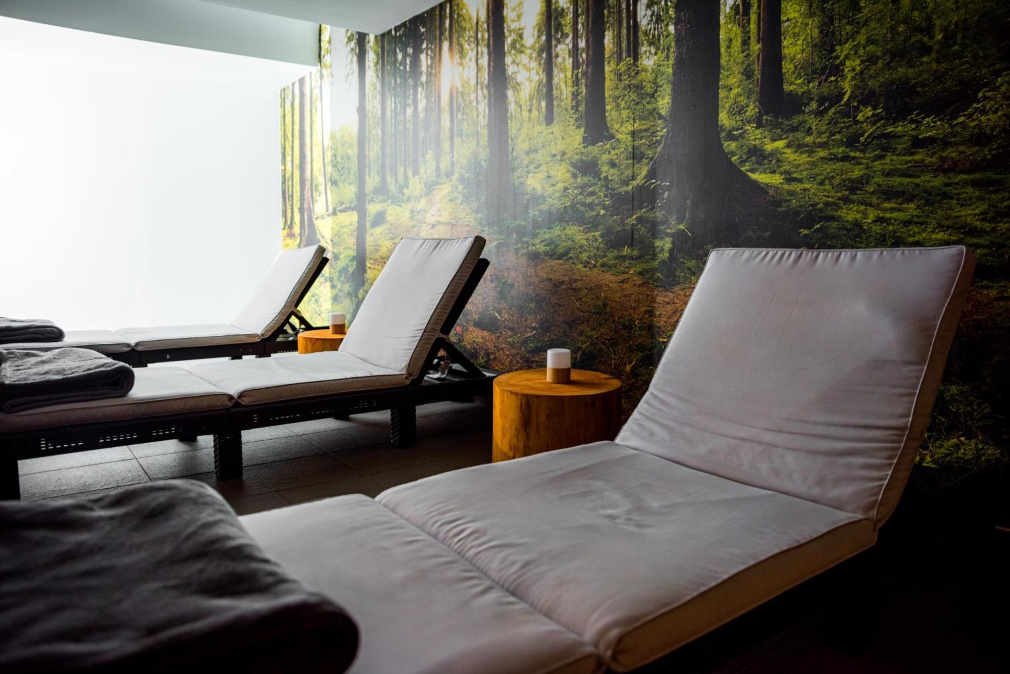 Sport Hotel *** Доновали Екстериор снимка