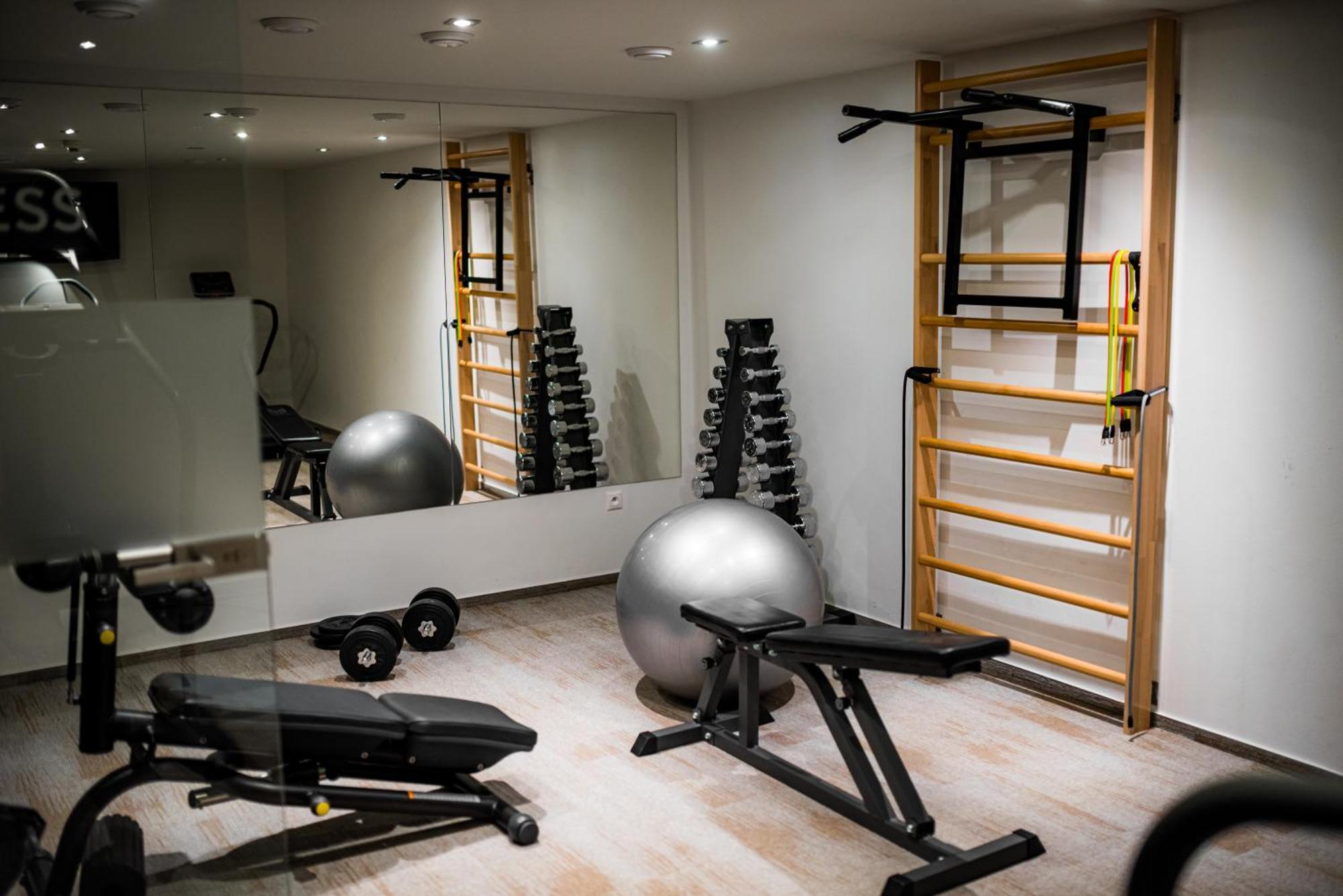 Sport Hotel *** Доновали Екстериор снимка