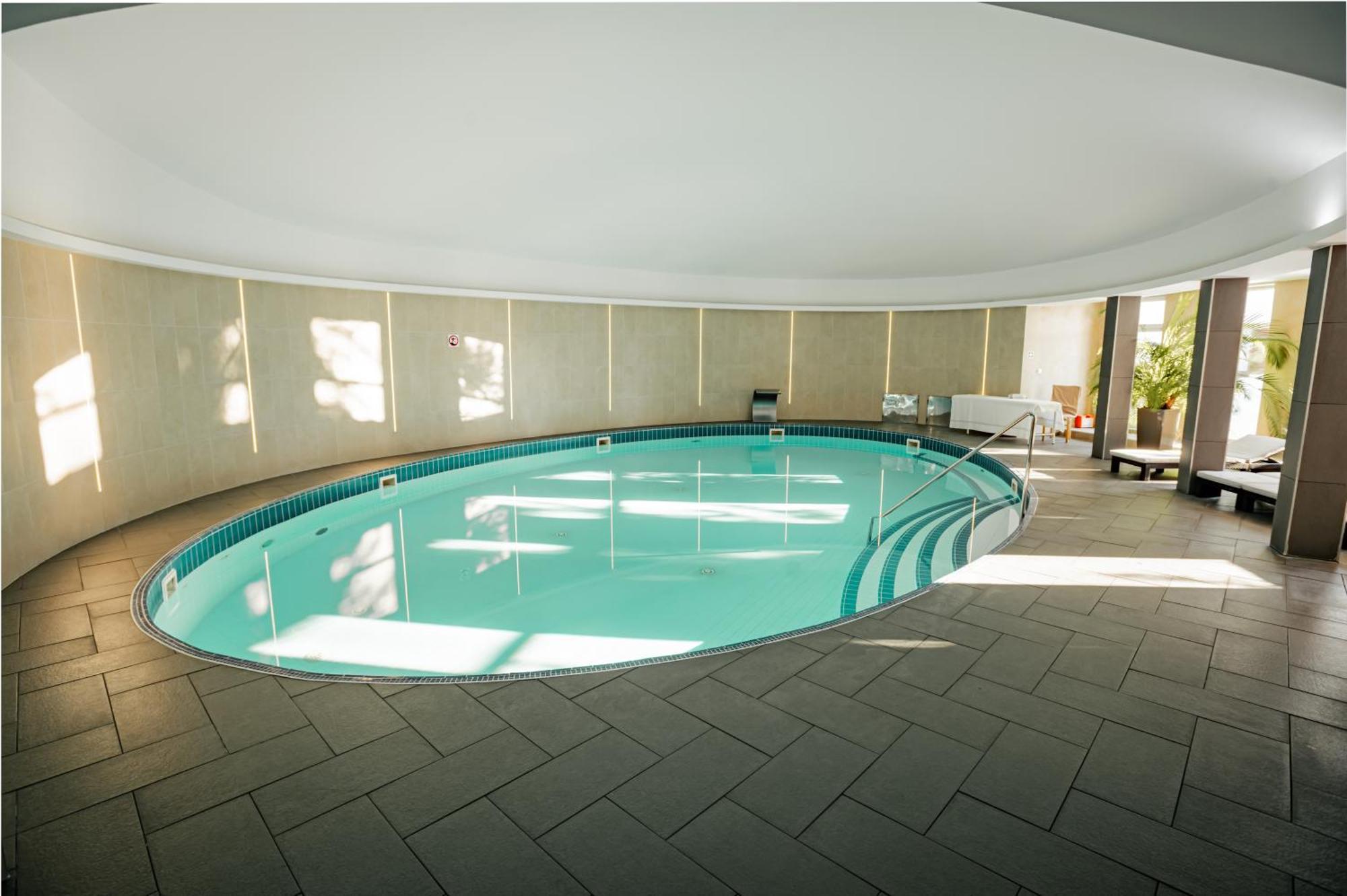 Sport Hotel *** Доновали Екстериор снимка