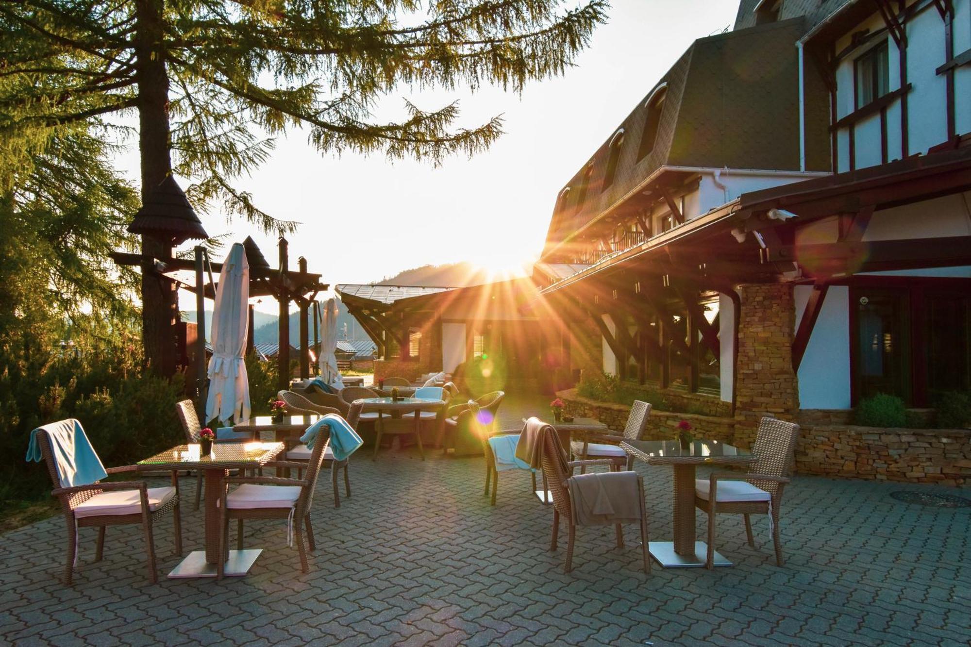 Sport Hotel *** Доновали Екстериор снимка