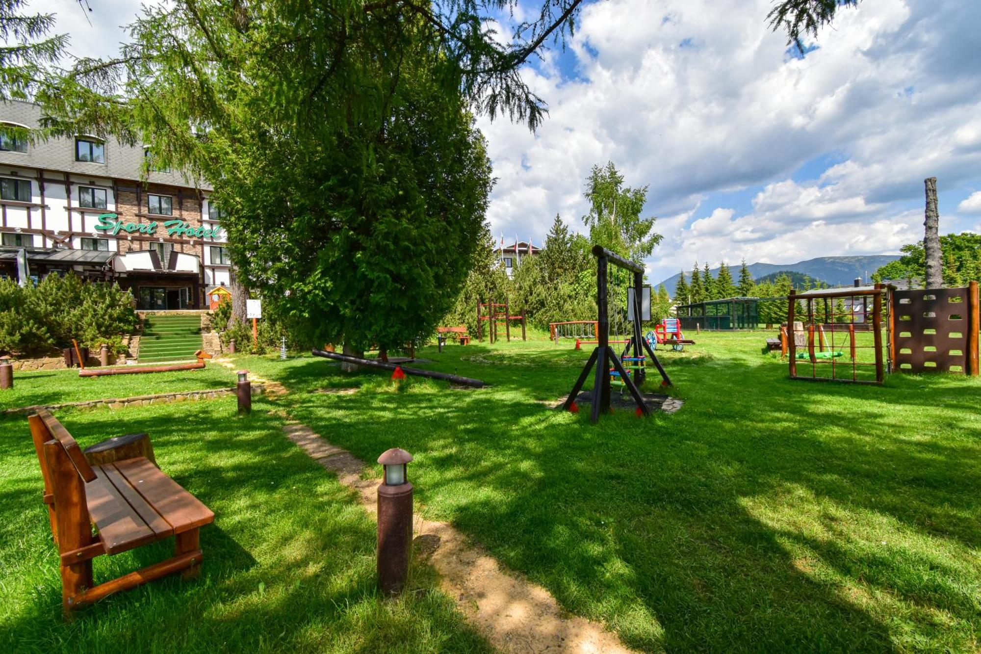 Sport Hotel *** Доновали Екстериор снимка