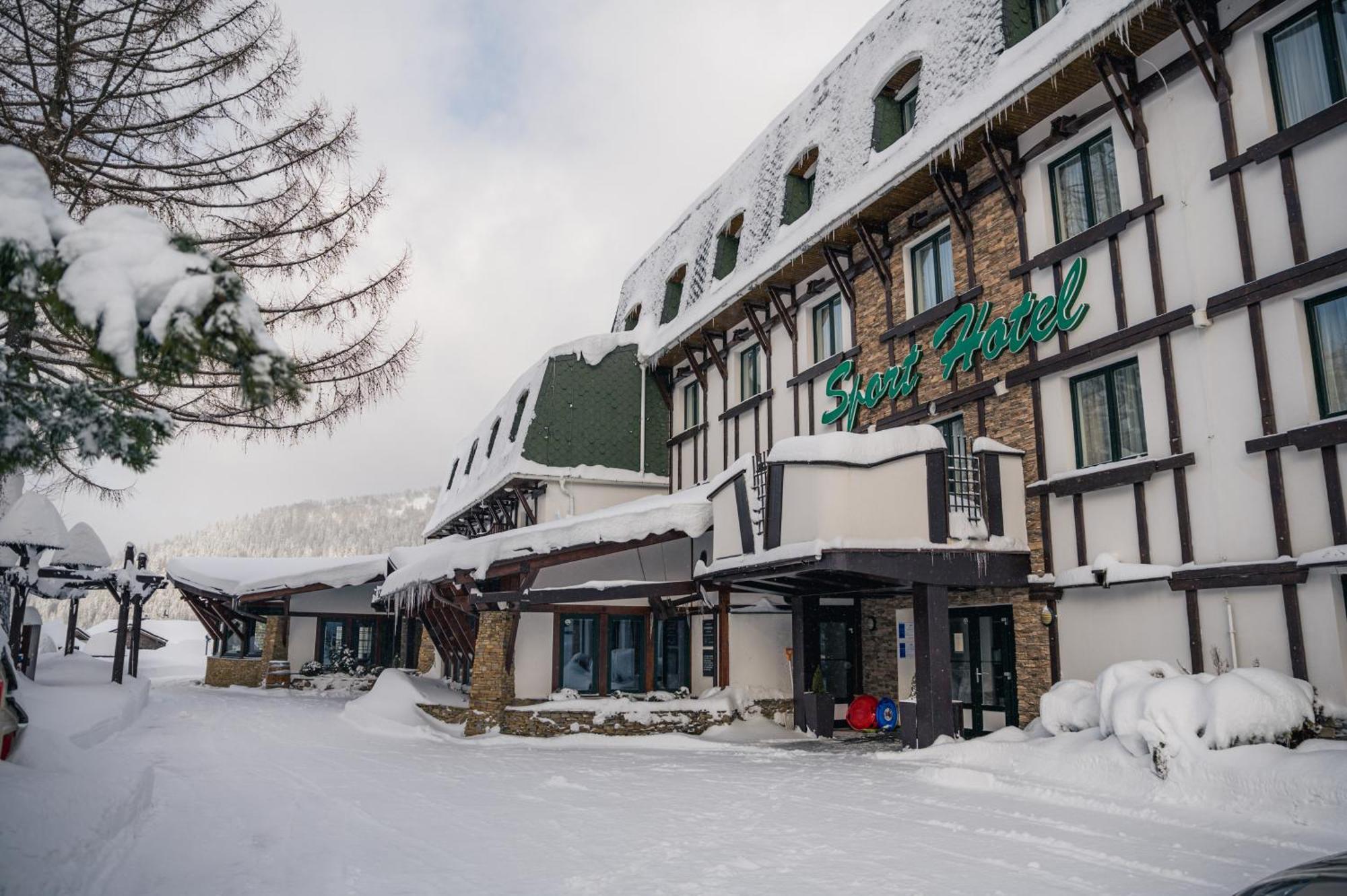 Sport Hotel *** Доновали Екстериор снимка