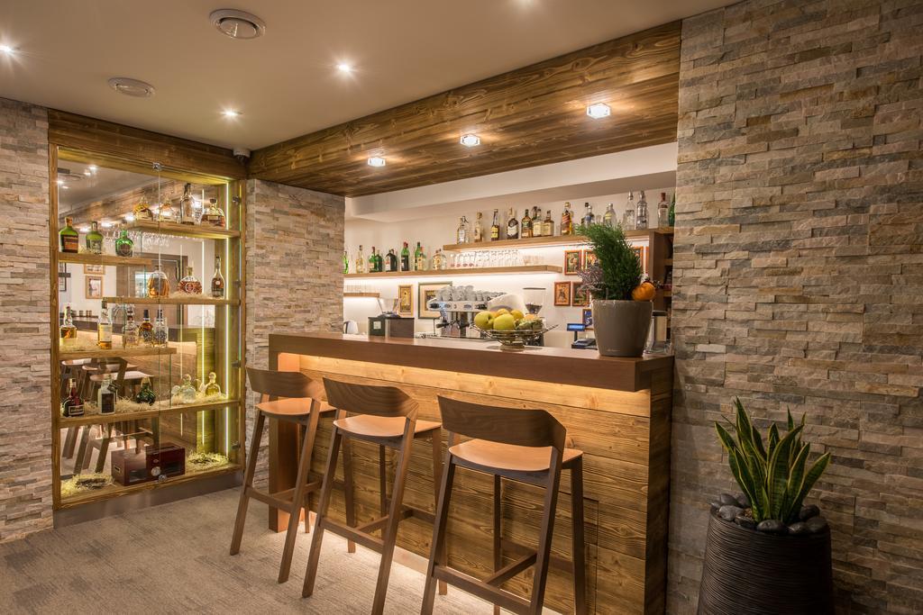 Sport Hotel *** Доновали Екстериор снимка